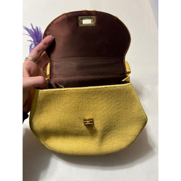 Vintage 1960s Yellow Suede & Fabric Handbag With Gold Clasp - Picture 14 of 16